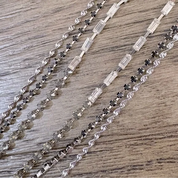 NWT [Cache] Silver Rhinestone Strands Tassle Lariat Pendant Adjustable Necklace - Picture 10 of 10